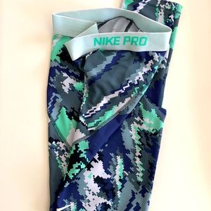 Nike Pro Hyperwarm Training Tights